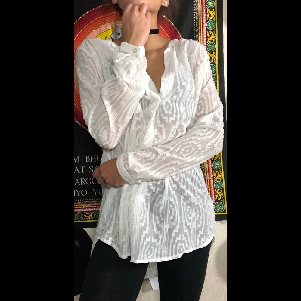 L RETRO THREADS Chiffon Designed White Blouse